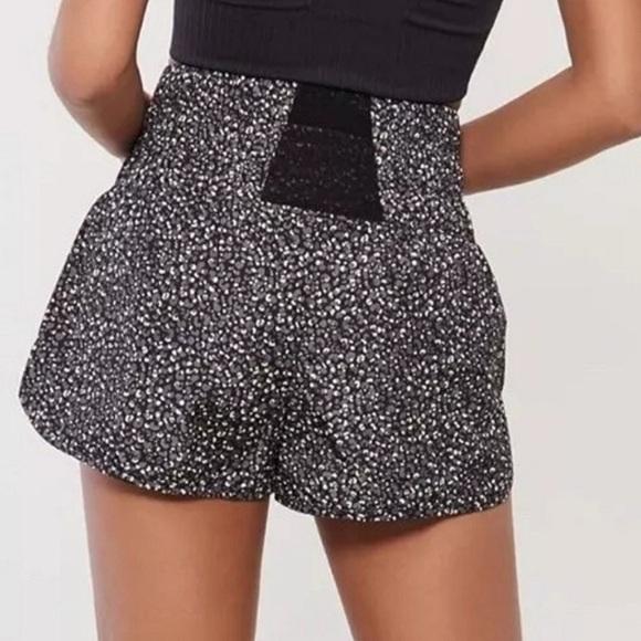 NWOT Free People Movement The Way Home Shorts Black Leopard Print Medium Hi-Rise - Picture 8 of 10